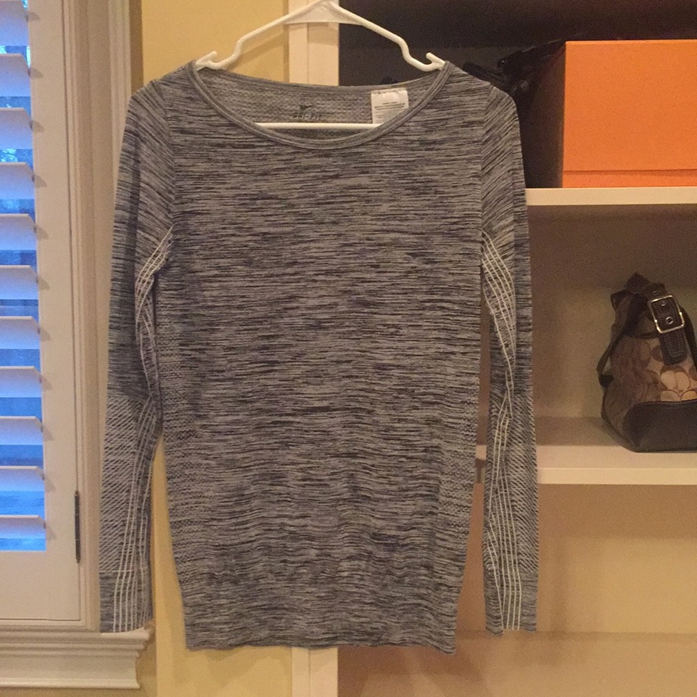Nike women’s XS long sleeve